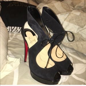 Women’s louboutins size 39.5